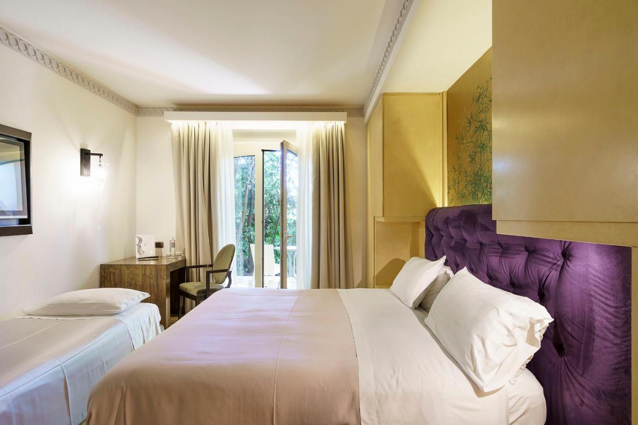 Palace Luxury Hotel 5*