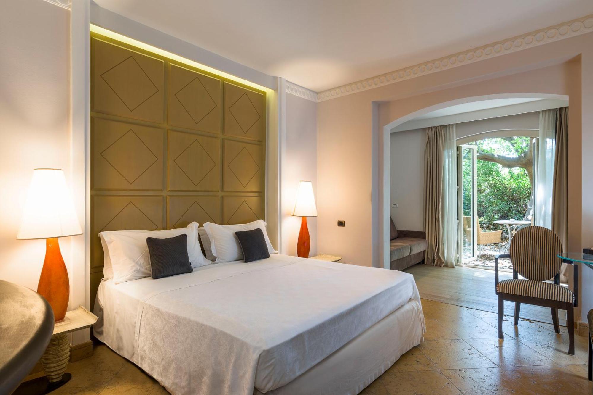 Palace Luxury 5*